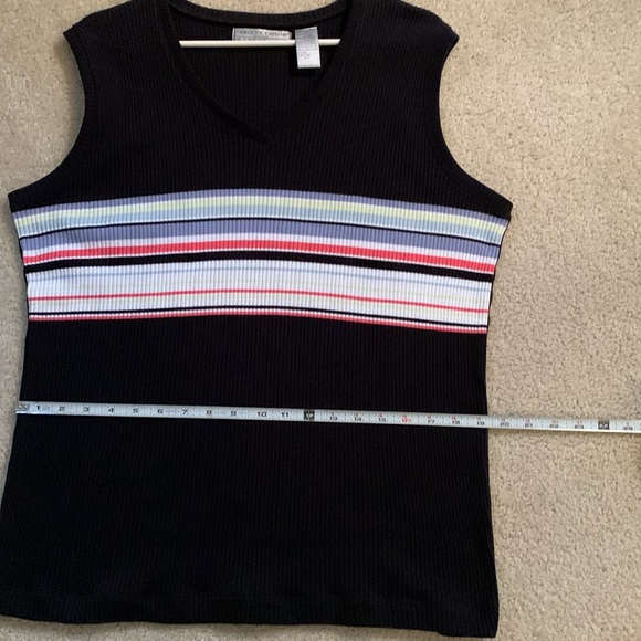 Carolyn Taylor Women’s Essentials Top - Picture 7 of 7